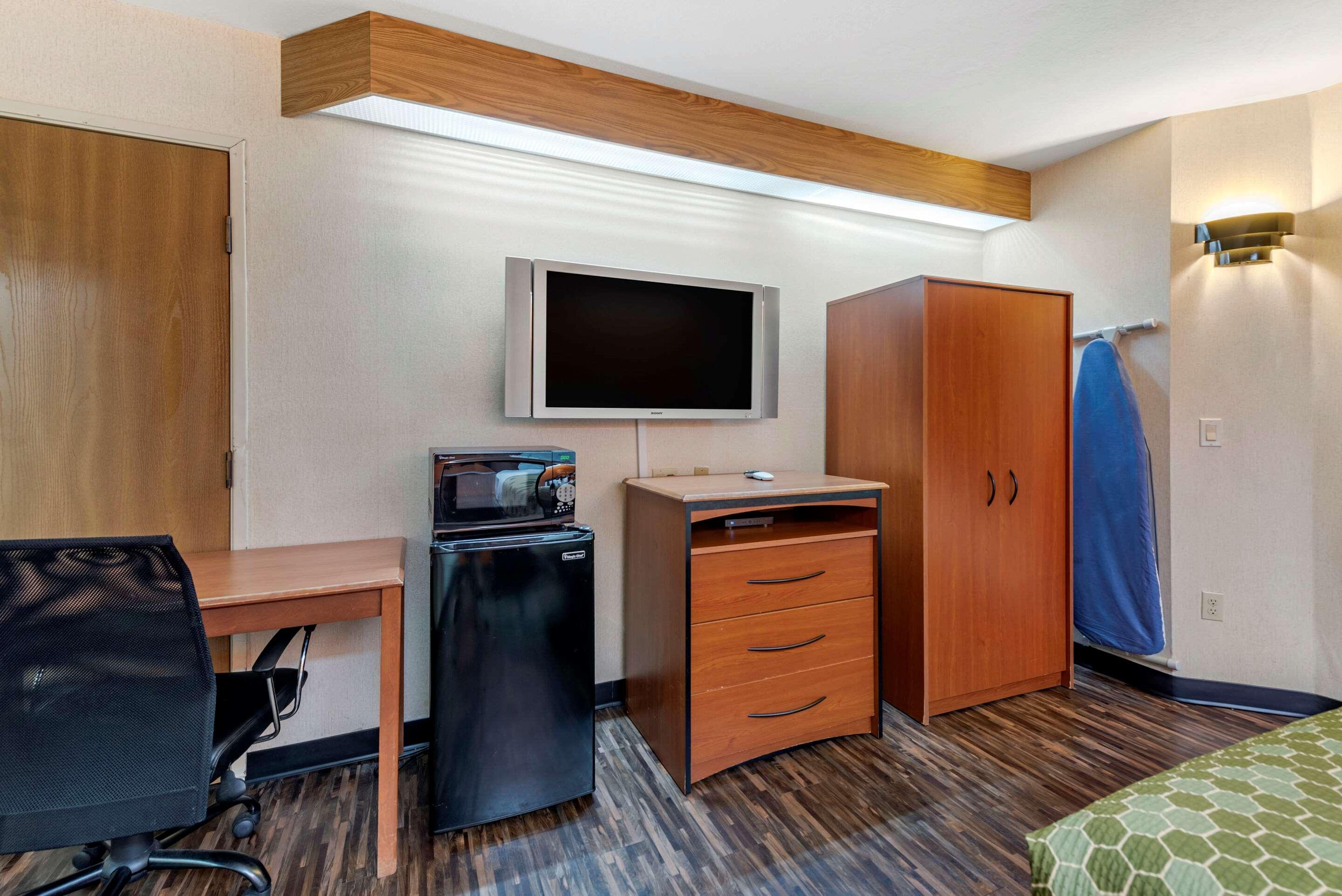 Econo Lodge North Academy Colorado Springs Kültér fotó