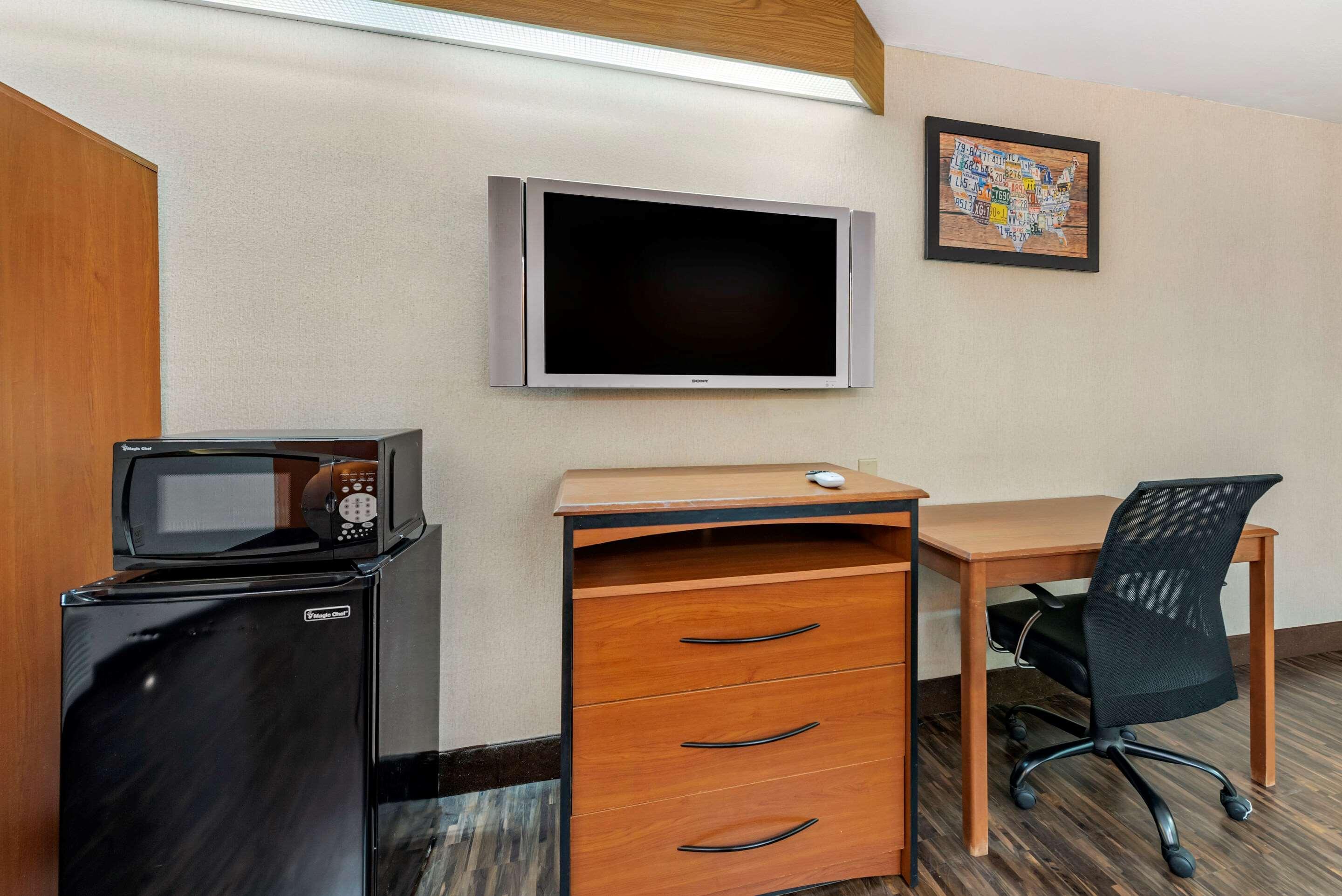Econo Lodge North Academy Colorado Springs Kültér fotó